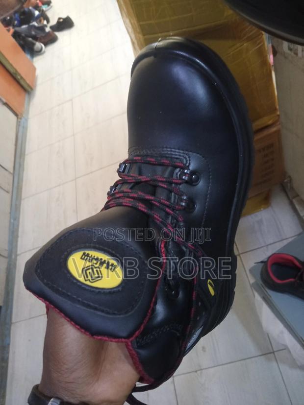 Water Resistant Safety Boots - thumbnail 2