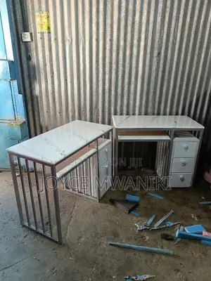 Manicure Table, Marble Tops With Drawers 