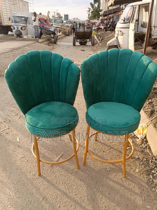 Manicure Flower Seats, Green - main view