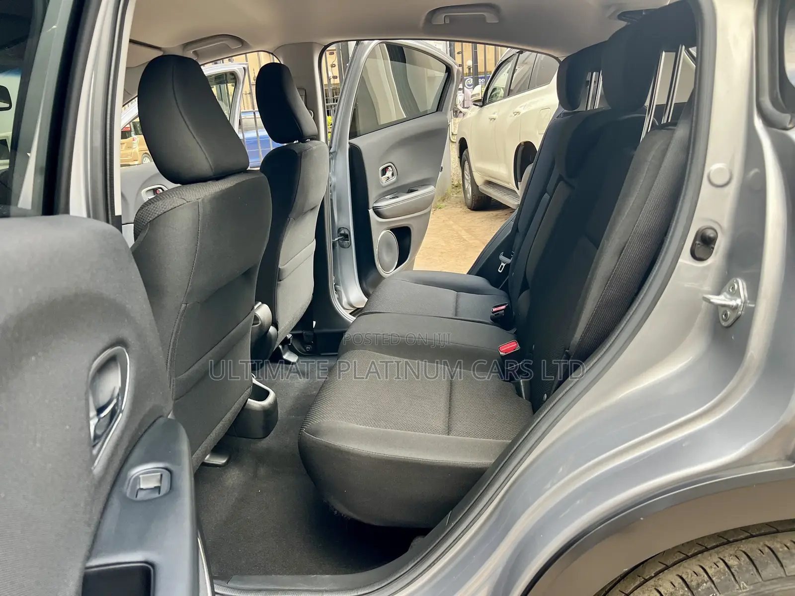 Honda Vezel 1.5 Hybrid 4WD 2017 Silver
