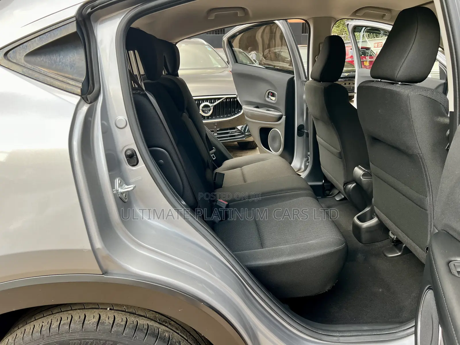 Honda Vezel 1.5 Hybrid 4WD 2017 Silver