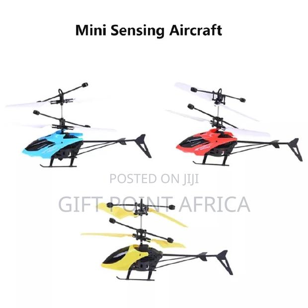 Rechargeable Remote Control Mini Sensing Helicopter - main view