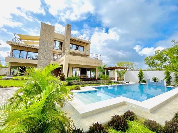 5 Bedroom Family Holiday Villa in Diani Beach