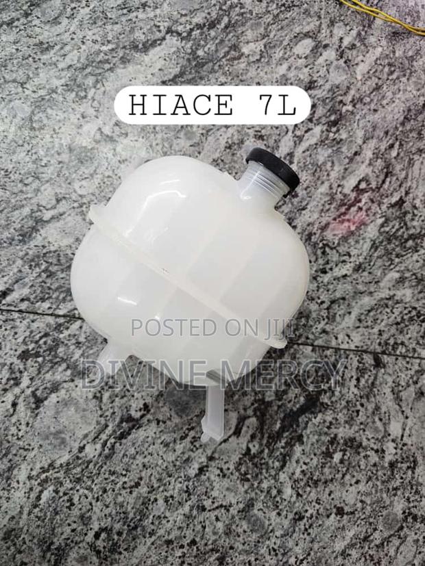 Hiace 7L Wind Screen Washer - main view