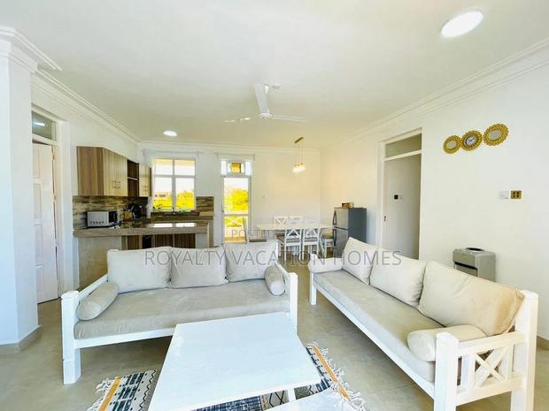 Affordable 2 Bedroom Airbnb Villa in Diani Beach - thumbnail 5