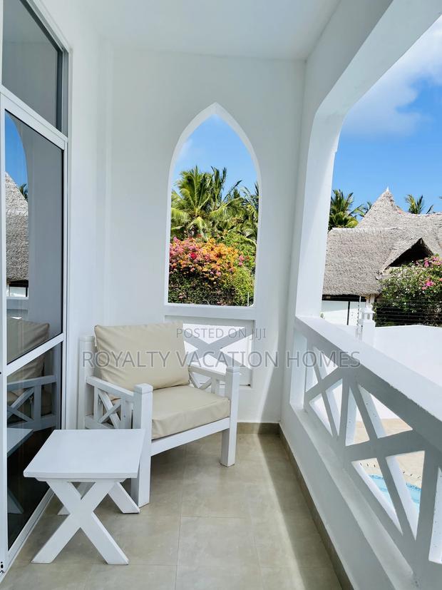 Affordable 2 Bedroom Airbnb Villa in Diani Beach - thumbnail 15