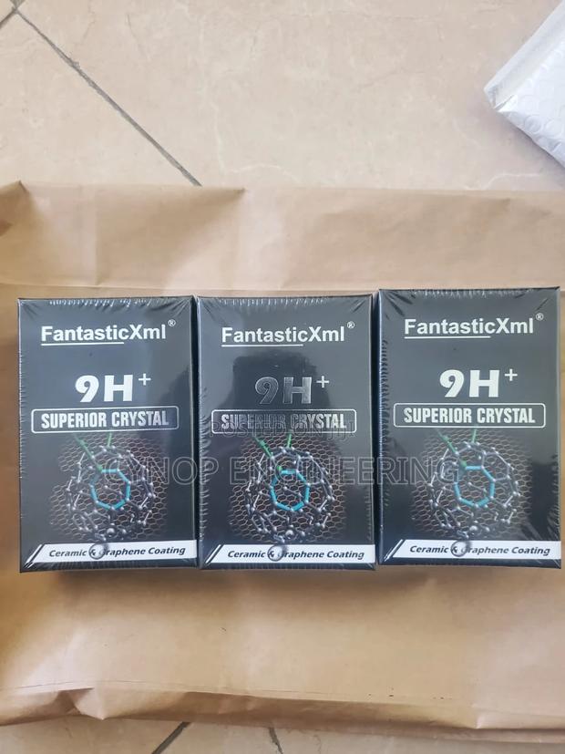 Long-Lasting 9h+ Graphene Car Coating