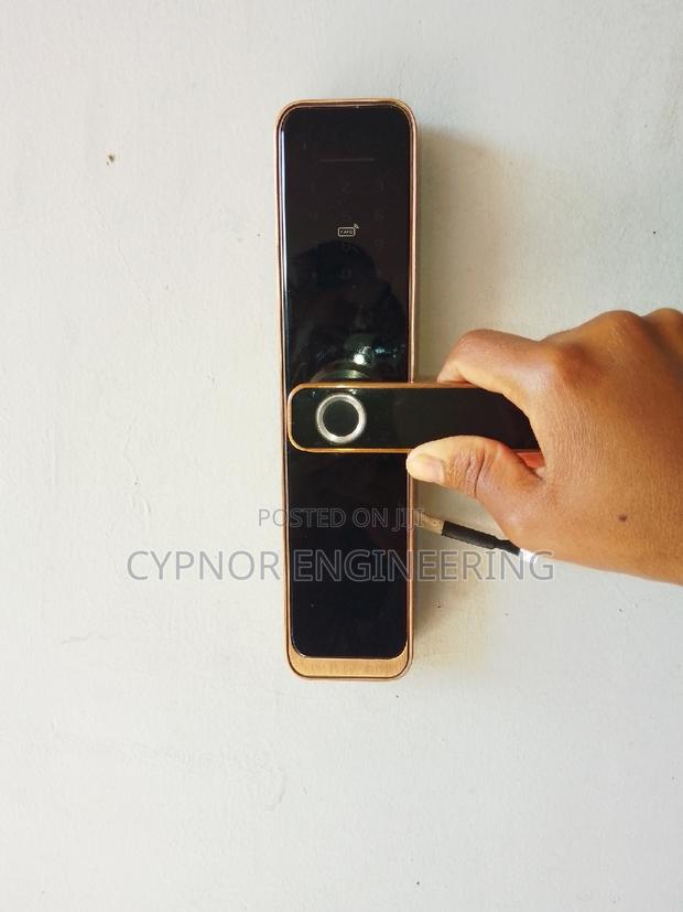 Keyless Peace With Smart Access Biometric Wifi Enabled Lock - main view