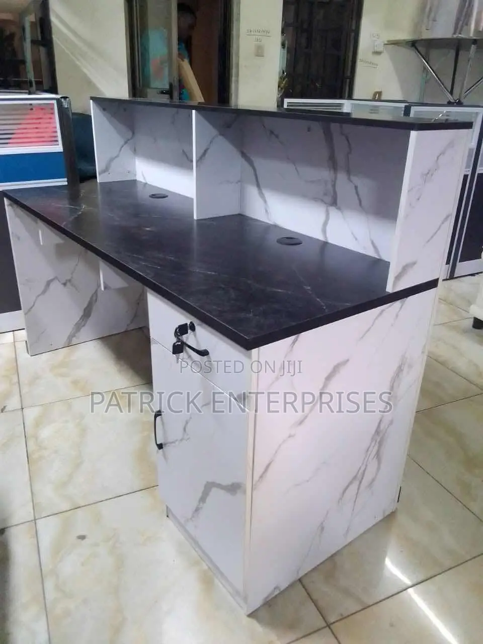 Executive Imported Modern Reception Desk 1.8mtrs