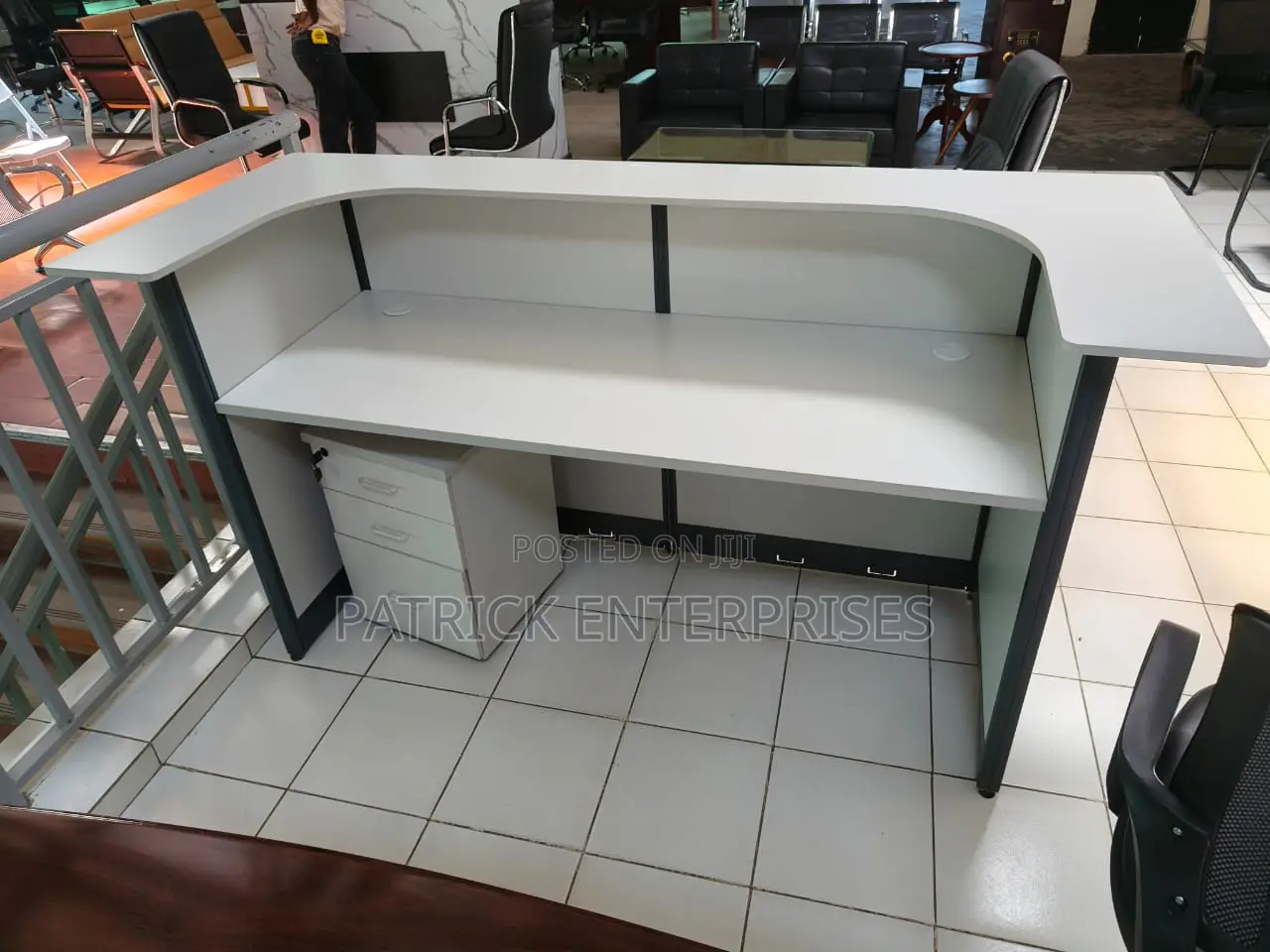 Executive Important Modern Reception Desk 1.6 MTRS