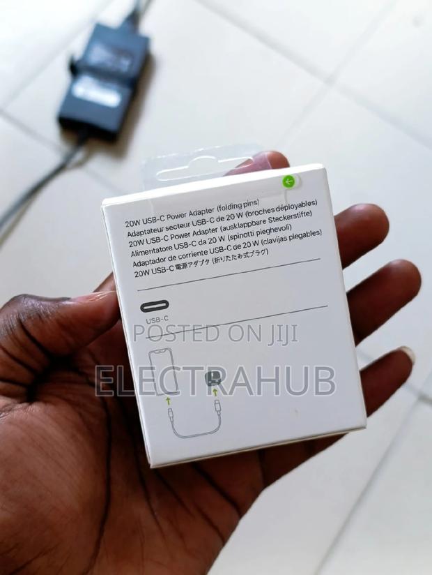 Apple 20w Type C Power Adapter - thumbnail 2