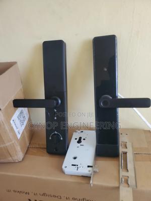 Smart Biometric Wifi Door Lock With Passcodes - thumbnail 2