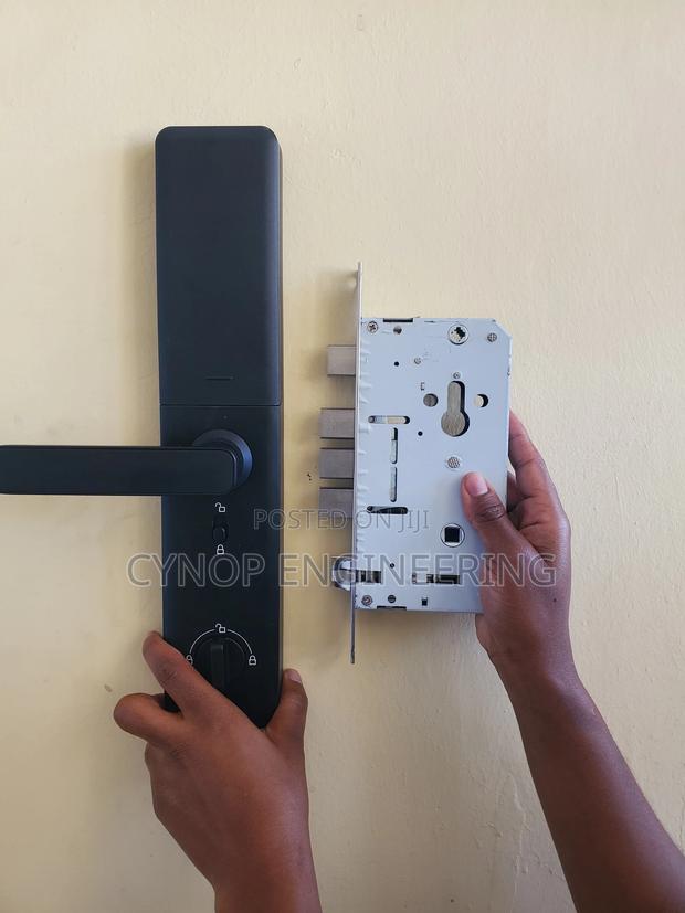 Biometric Wifi Door Lock With Passcode Intergration