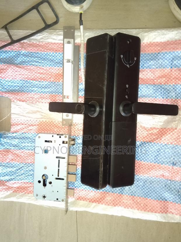 Biometric Comfort Secure Office Entries With Smart Locks - main view