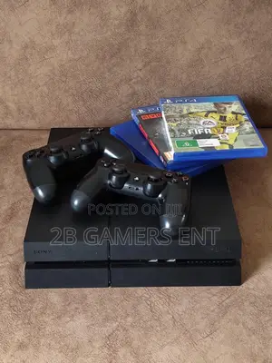 Ps4 STD , 500gb 2 Pads