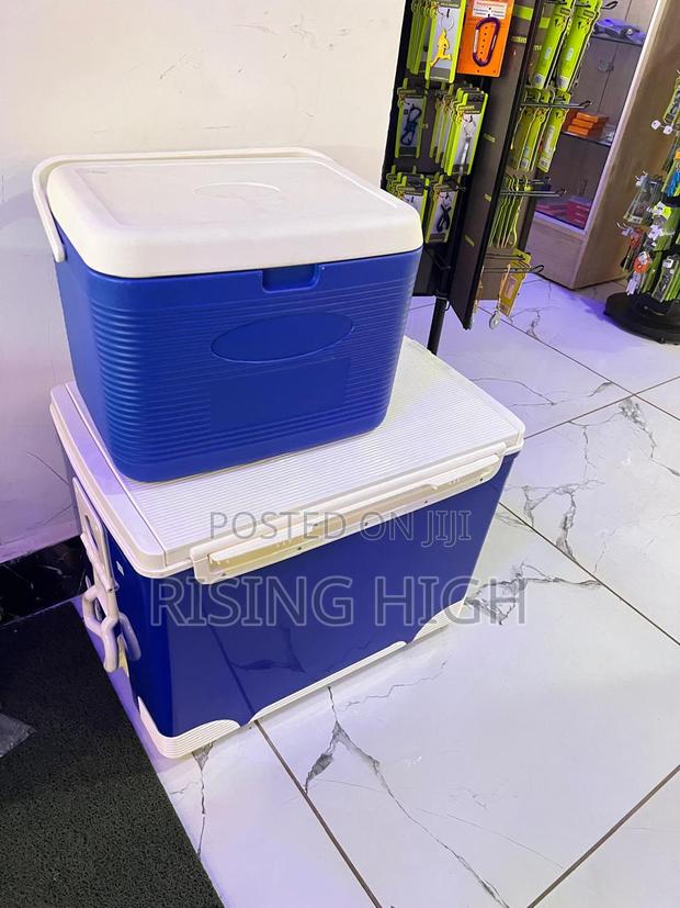 90L Cooler Box - main view