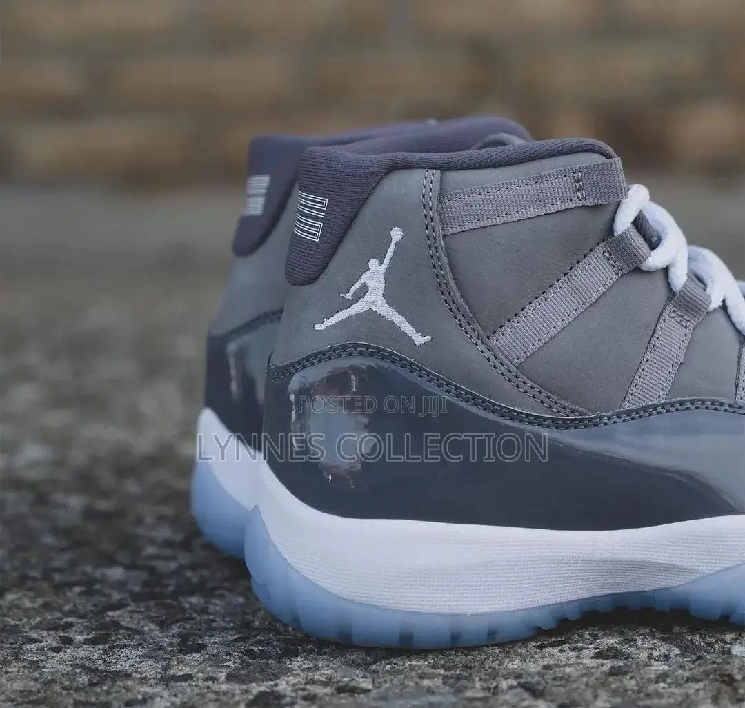 Jordan 11 , J11