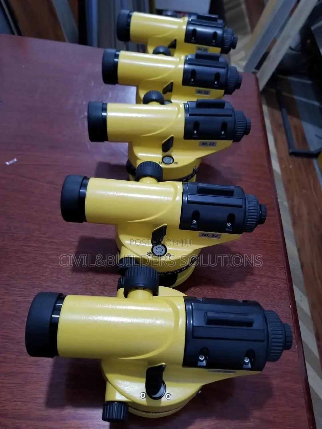 Dumpy Level Earth Works Machine (Head+Staff+Stadia Staff At