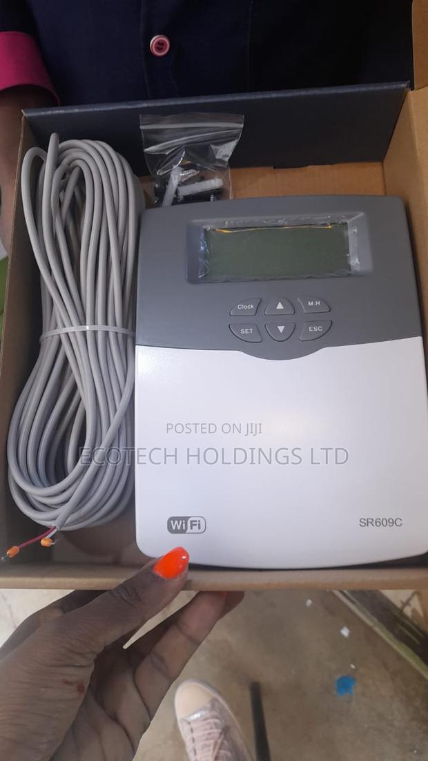 Intelligent Solar Controller. - main view