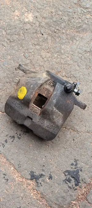 Toyota 7L Hiace Front Calipers Now Available.
