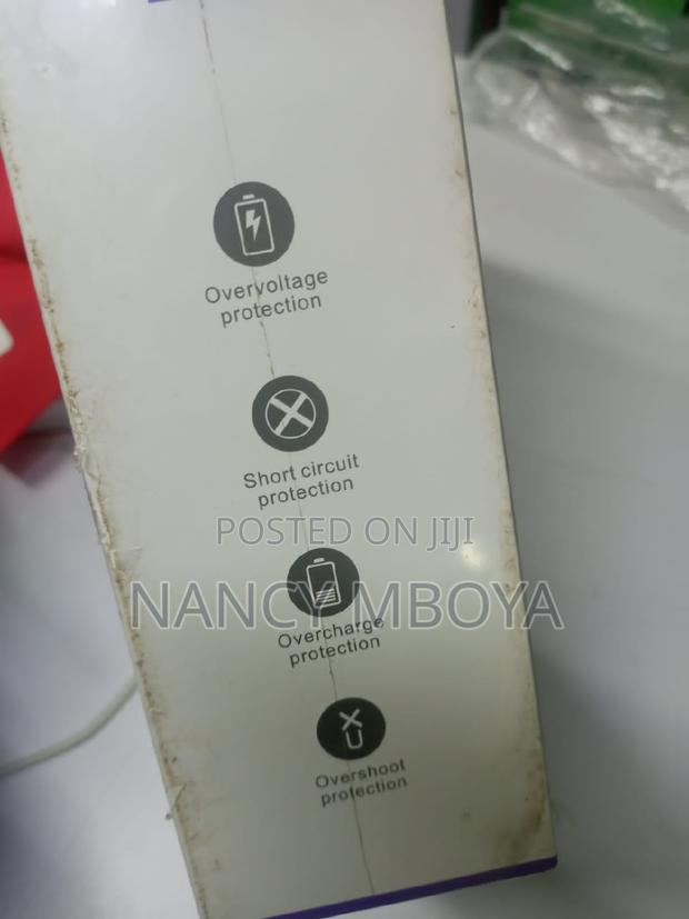 High Capacity Triple Input 4 USB Output 40000mah Power Bank - thumbnail 2