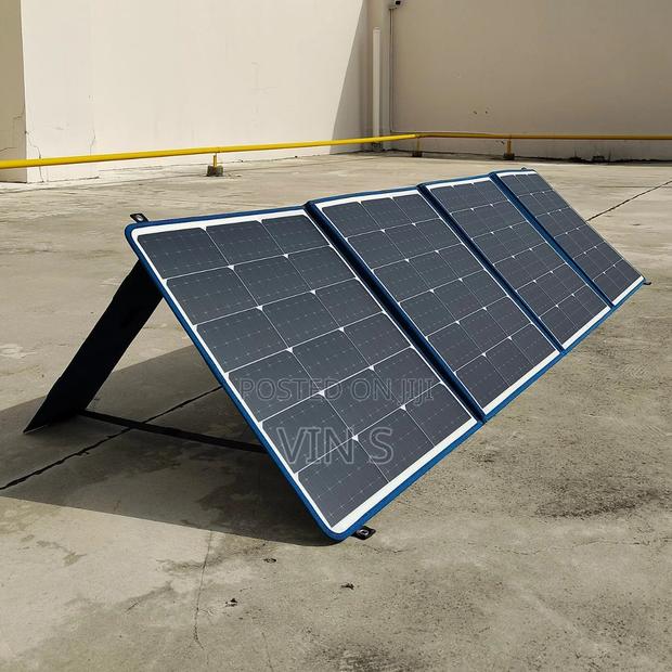 200w Foldable Solar Panels% 200w Foldable Solar Panels - main view