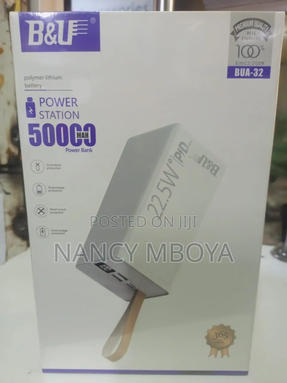 High Capacity Triple Input 4 USB Output 50000mah Power Bank
