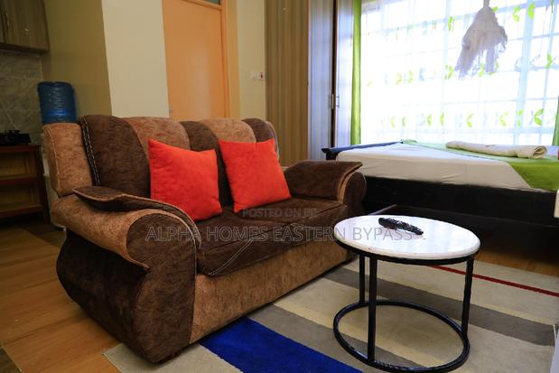 Modern Elegance: Fully Equipped Studio Getaway - thumbnail 9