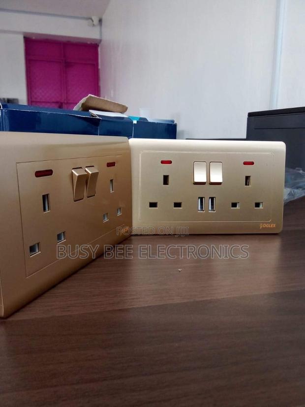 Twinn Metallic Wall Sockets