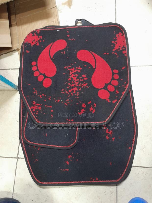 Woolen 5pc Black Mats With Red Footprints - main view