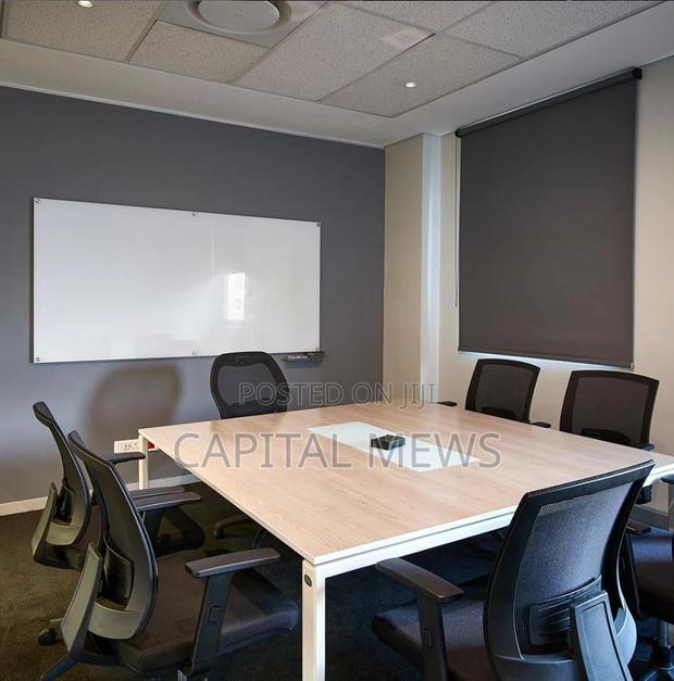 Large Offices With Many Desks - thumbnail 4