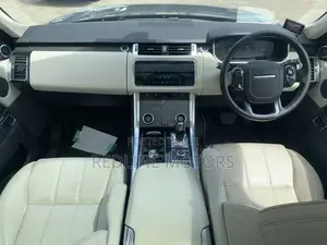 Land Rover Range Rover Sport SVR 4x4 (5.0L 8cyl 8A) 2017 Gray