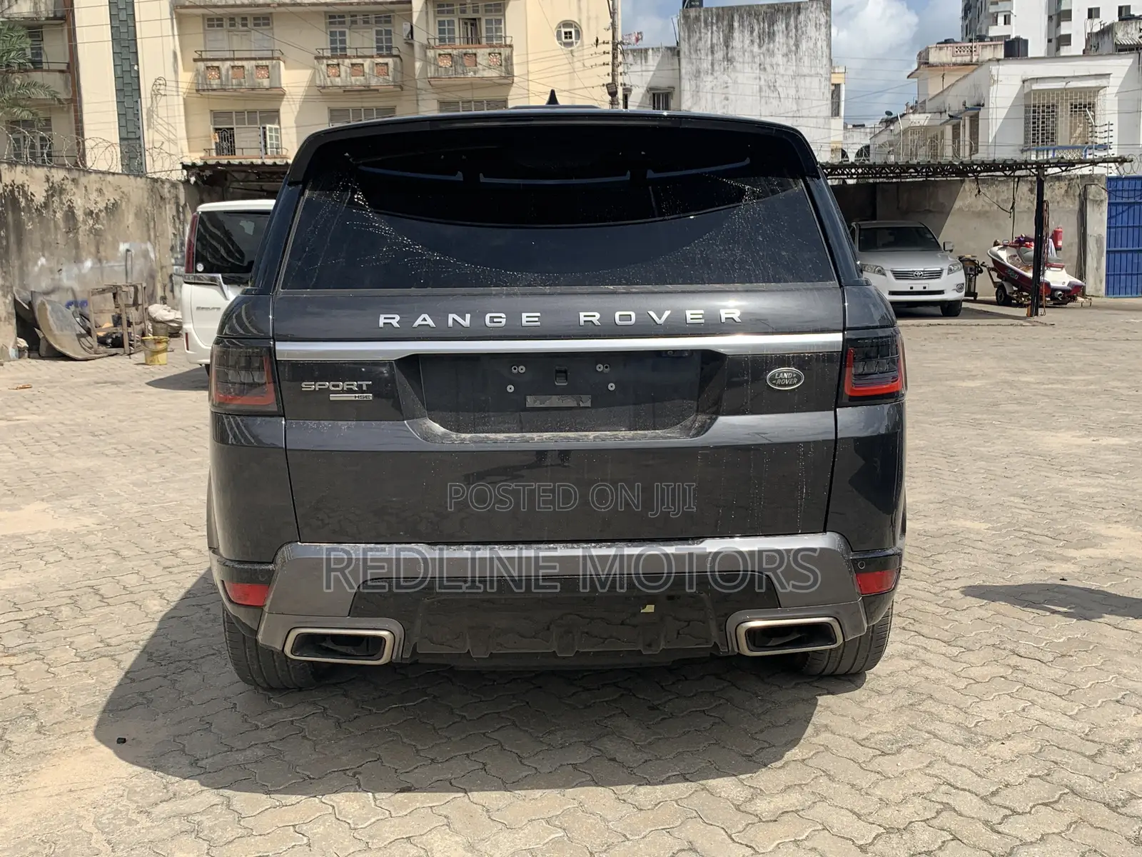 Land Rover Range Rover Sport SVR 4x4 (5.0L 8cyl 8A) 2017 Gray