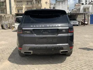 Land Rover Range Rover Sport SVR 4x4 (5.0L 8cyl 8A) 2017 Gray
