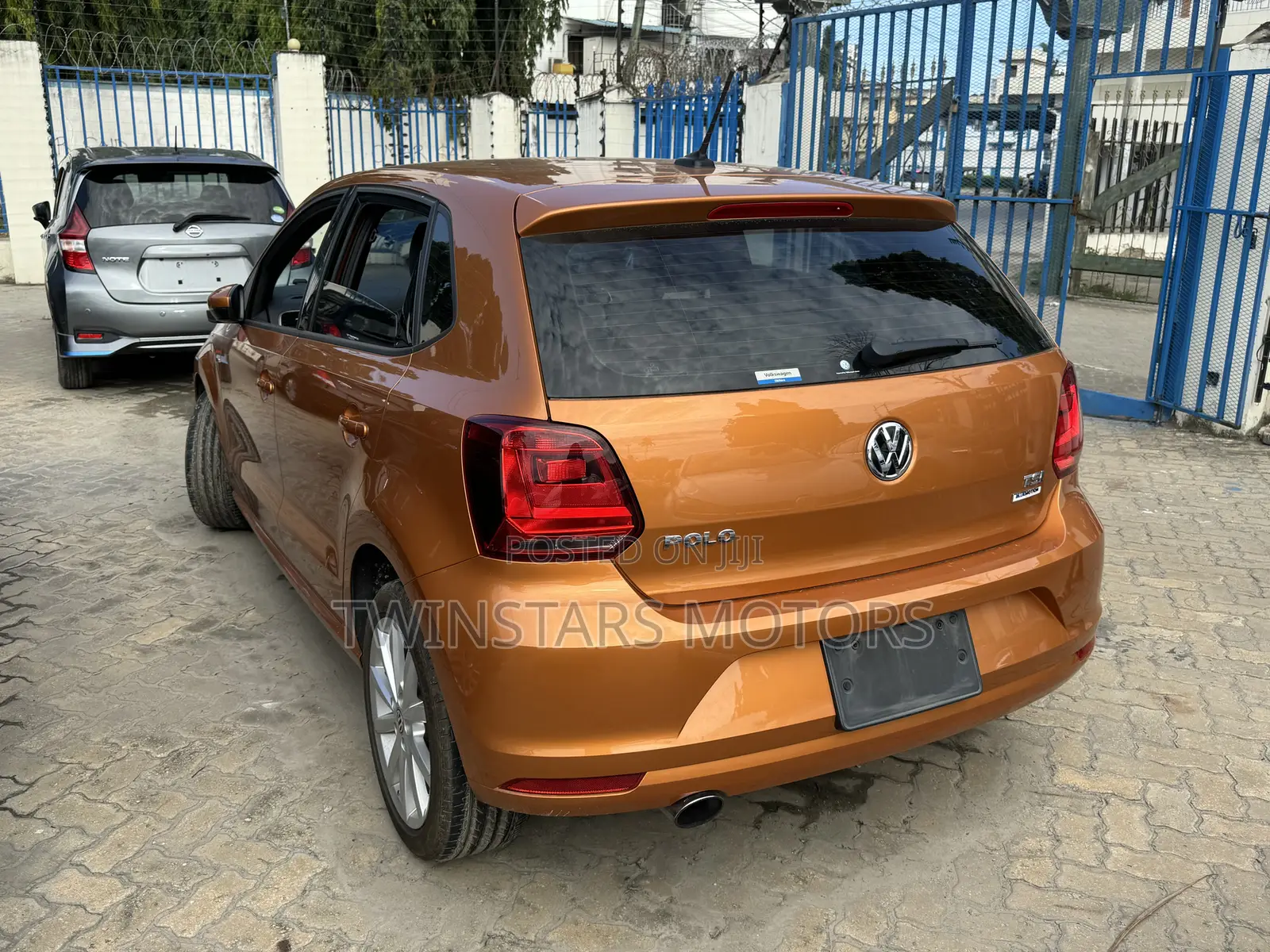 Volkswagen Polo 2017 Brown