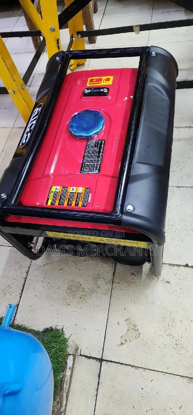 Generator Machine With 3000va Key Start