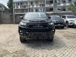 Toyota Hilux 2022 Black