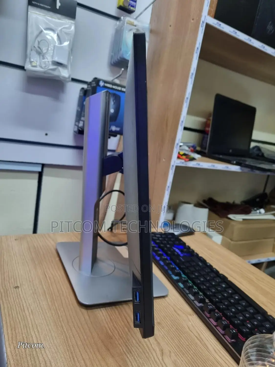 Dell 23 Inch TFT Monitor Edge to Edge