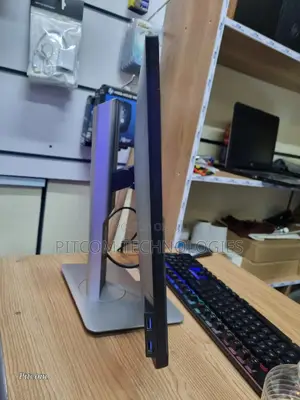 Dell 23 Inch TFT Monitor Edge to Edge