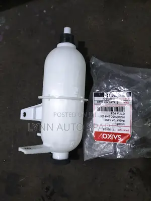 Brand New 1kd Vigo Hilux Washer Bottle Radiator
