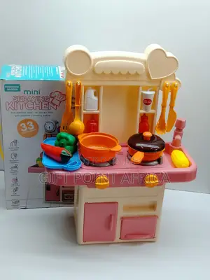 33 Pieces Mini Spraying Kitchen Set for Kids