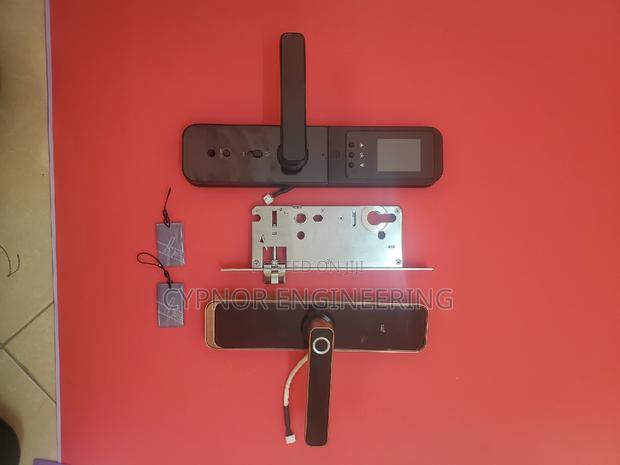 Morden Security Airbnb Next Level Biometric Door Features - main view