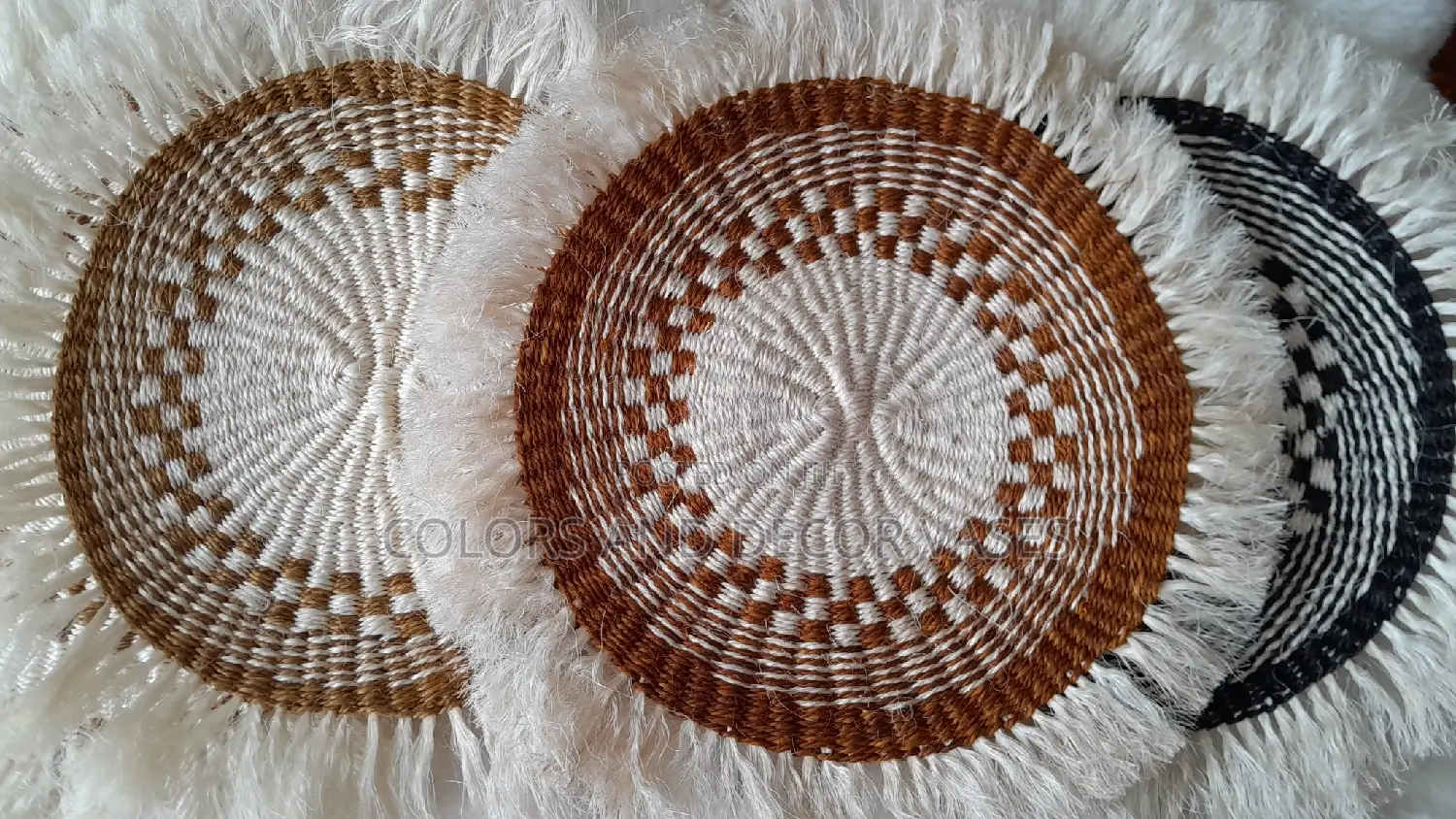 Table Mats Handle