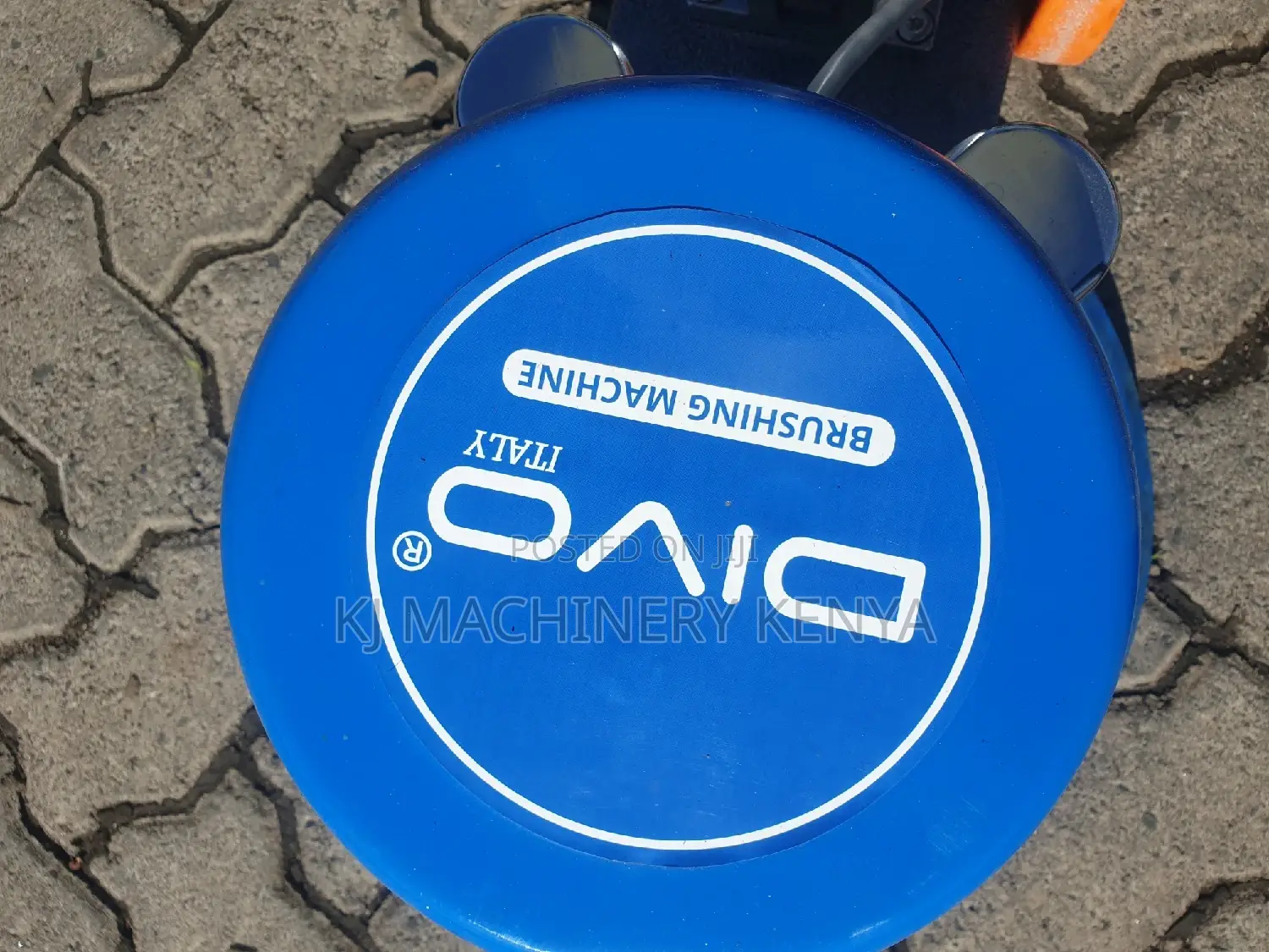 Divo Brand Commercial Brushing Machine With Brushes