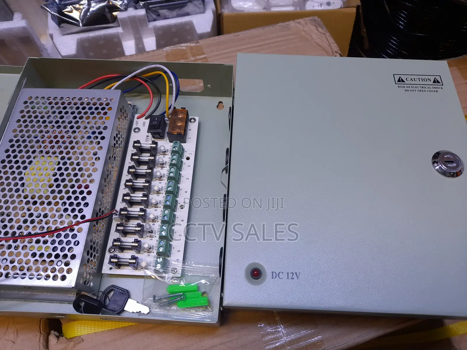 Durable Closed 10A Power Supply