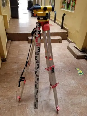 Calibrated Dumpy Level Set