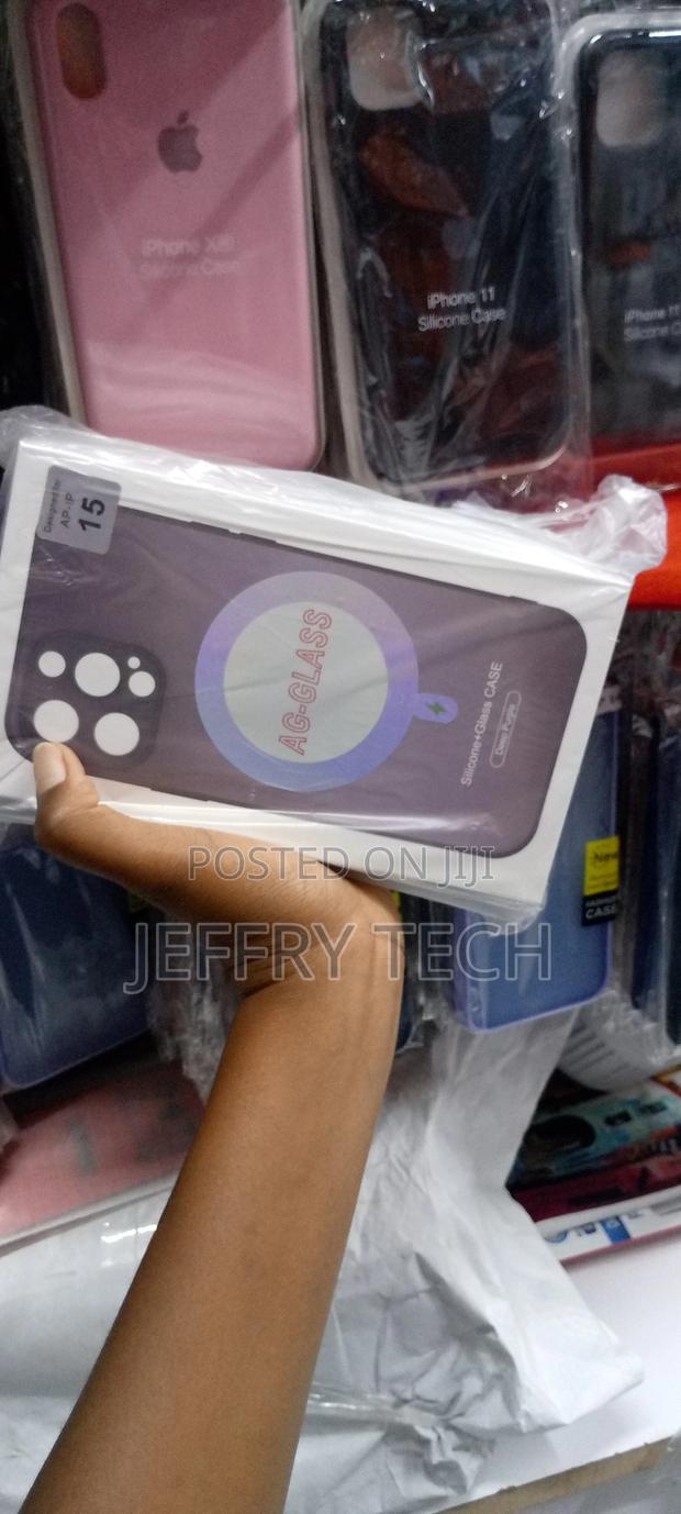 Apple iPhone 15 - thumbnail 3