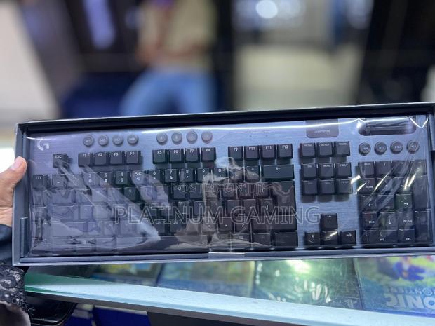 Logitech G915 Lightspeed Gaming Keyboard. - thumbnail 2