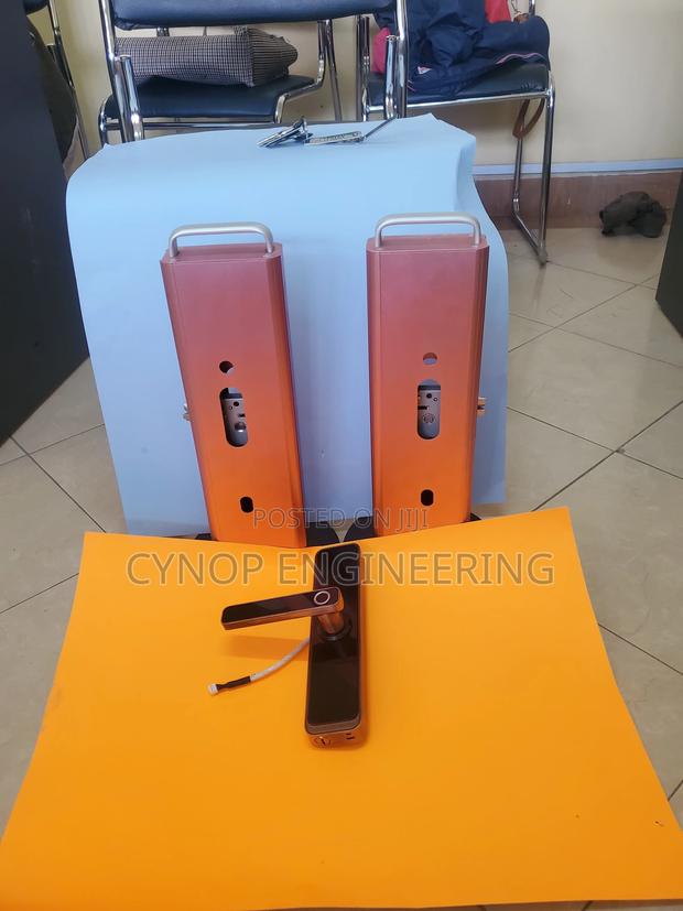 Biometric Entry Mastery for Wooden Door With RFID Unlock - main view