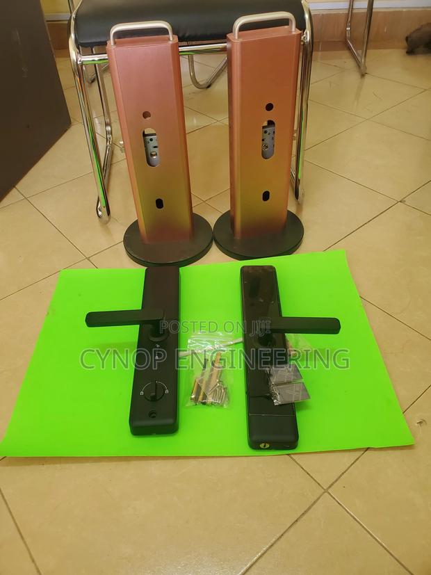 Secure Rental Experience With Topsec Biometric Locks - main view